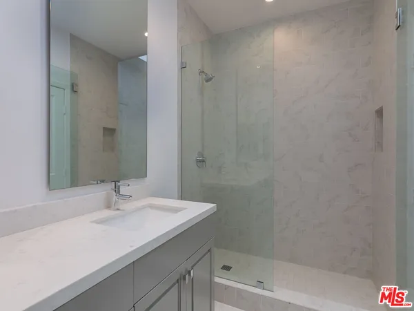 a view of walk in closet