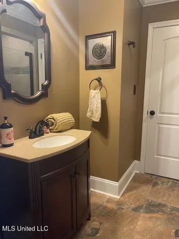 $565,000 | 719 Forest Point Drive, Brandon, MS 39047