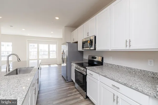 $2,995 | 10969 Barnard Place, White Plains, MD 20695