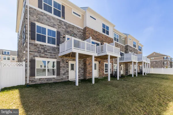 $2,995 | 10969 Barnard Place, White Plains, MD 20695