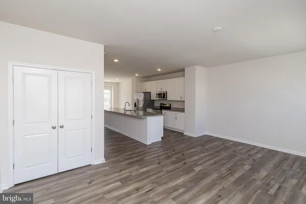 $2,995 | 10969 Barnard Place, White Plains, MD 20695