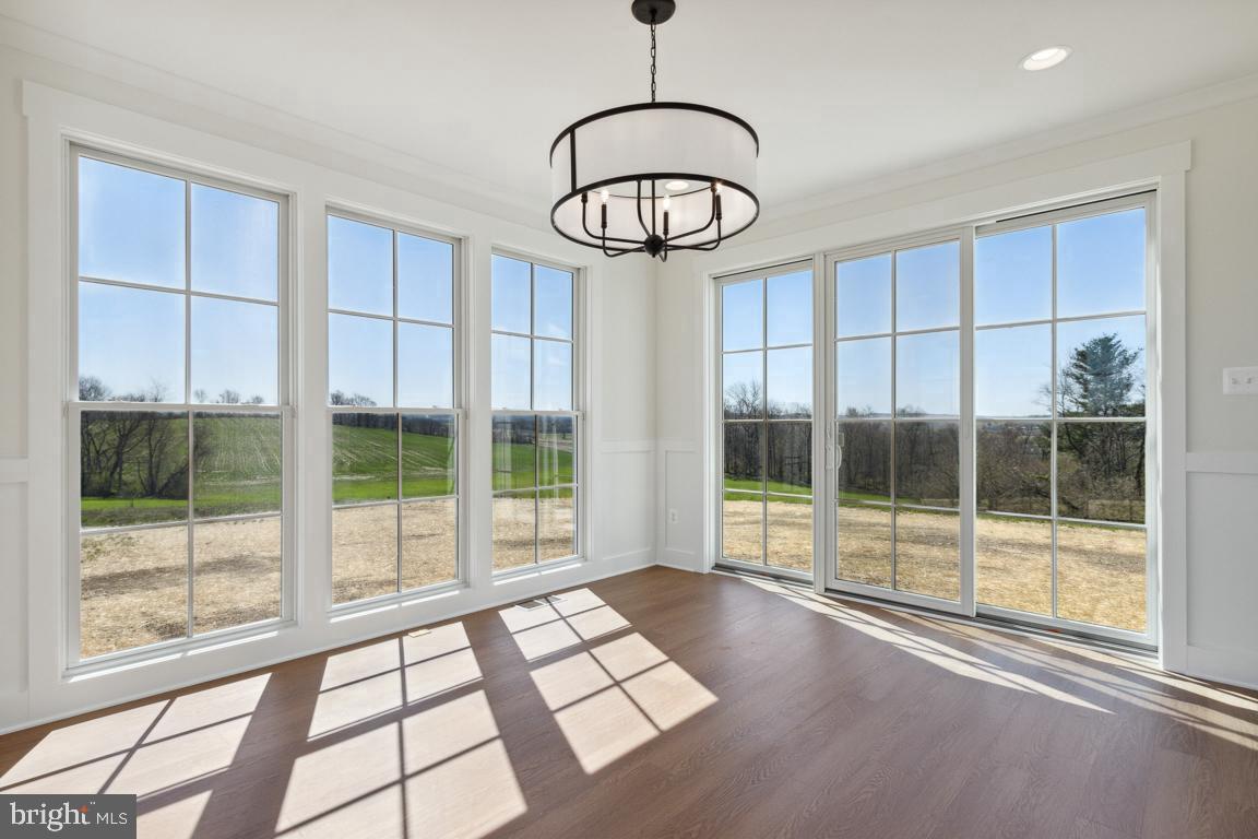3110 Thurston Road Frederick, MD 21704 - Photo 13 of 38 Sunlit dining room.