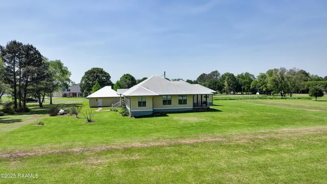 $800,000 | 200 Equipment, Carencro, LA 70520