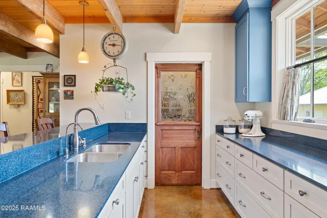 $800,000 | 200 Equipment, Carencro, LA 70520