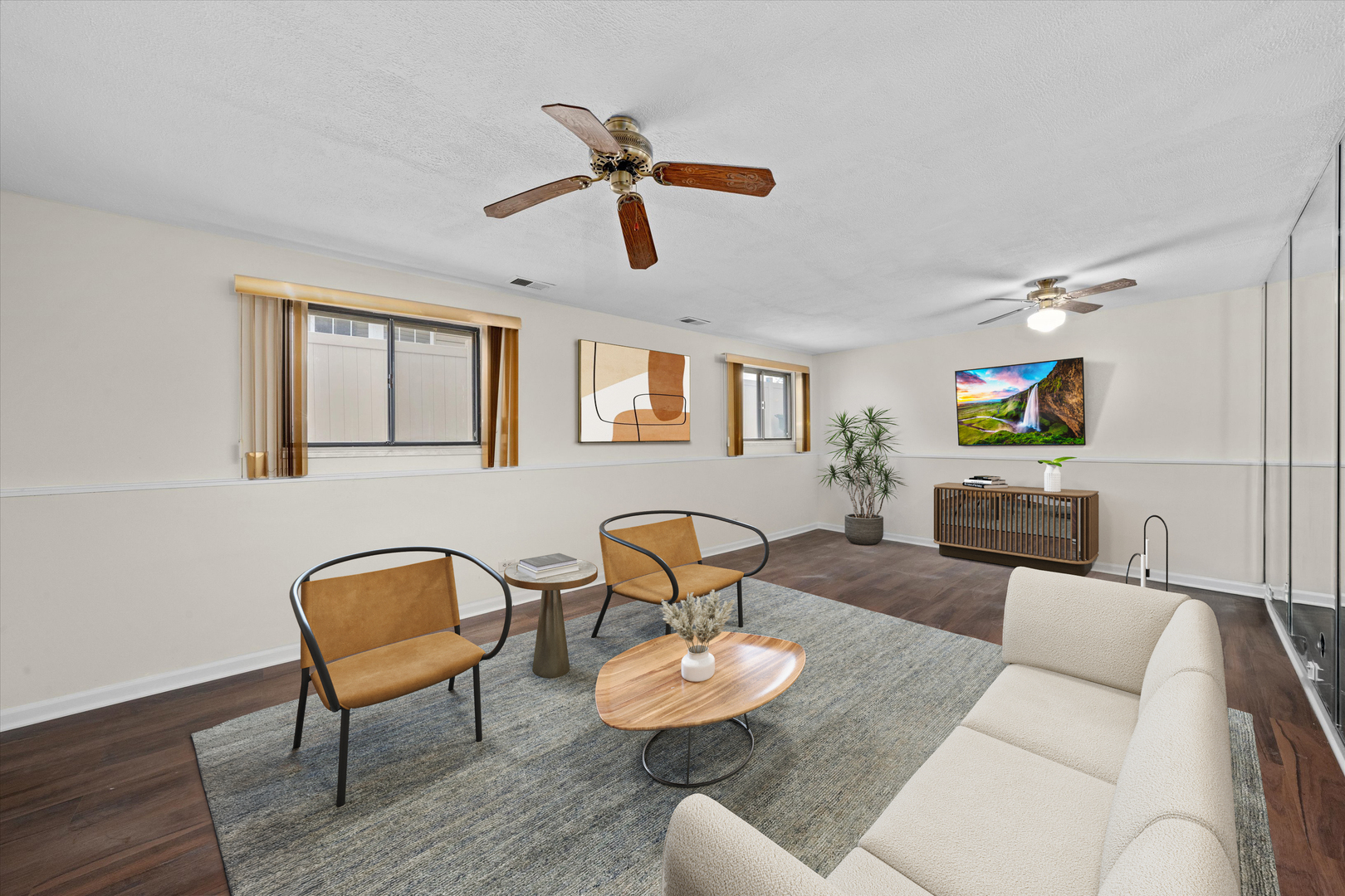 18057 Juneway Court Country Club Hills, IL 60478 - Photo 25 of 36 a living room with furniture and a wooden floor