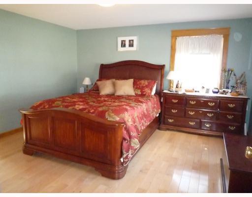 28 Running Springs Road Gorham, ME 04038 - Photo 10 of 16 Master Bedroom.