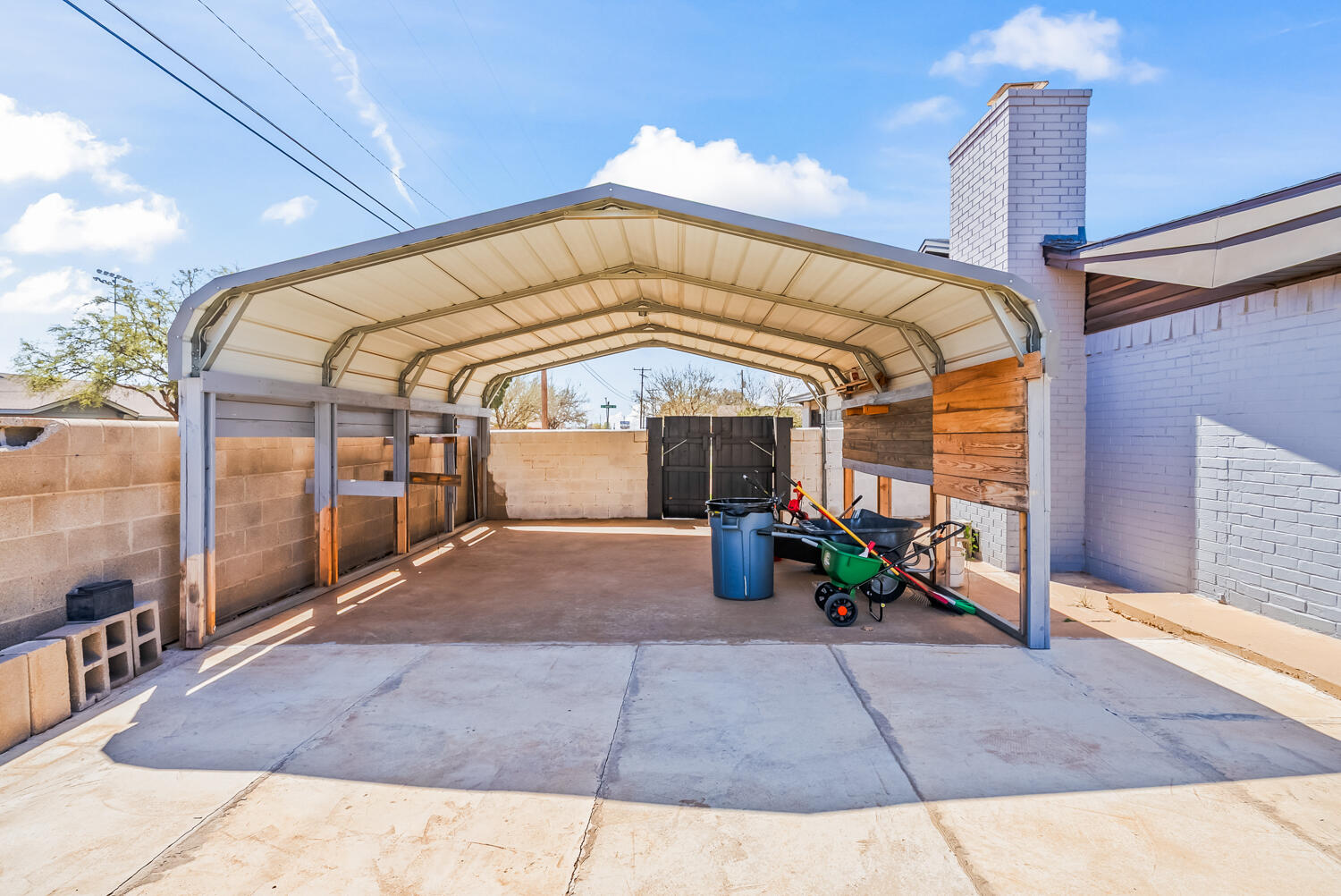 1500 West Garza Street Slaton, TX 79364 - Photo 31 of 34 1500 W Garza Slaton-30
