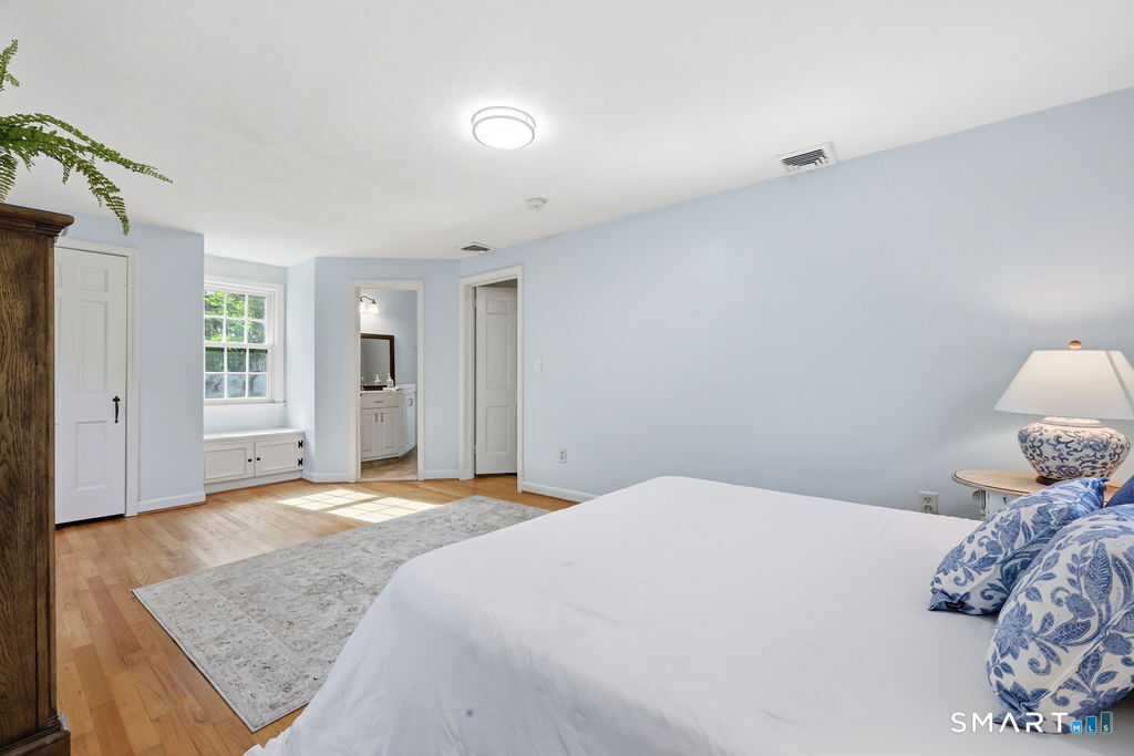 8 Penwood Road Bloomfield, CT 06002 - Photo 22 of 35