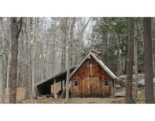 39 Josiah Norton Road Cape Neddick, ME 03902 - Photo 8 of 17 Stable/Barn.