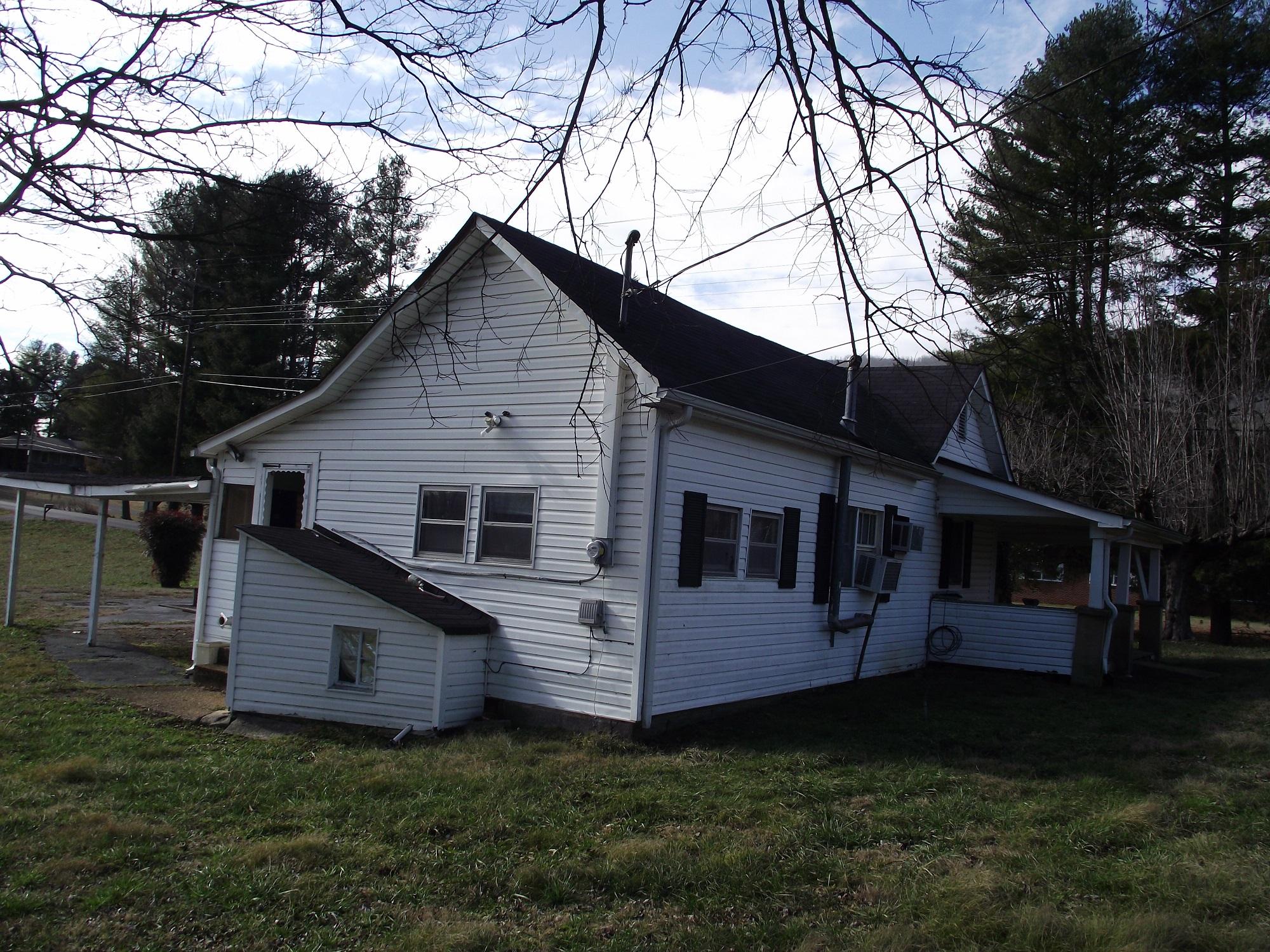 2124 Old Dunlap Road Whitwell, TN 37397 - Photo 12 of 13 Side view