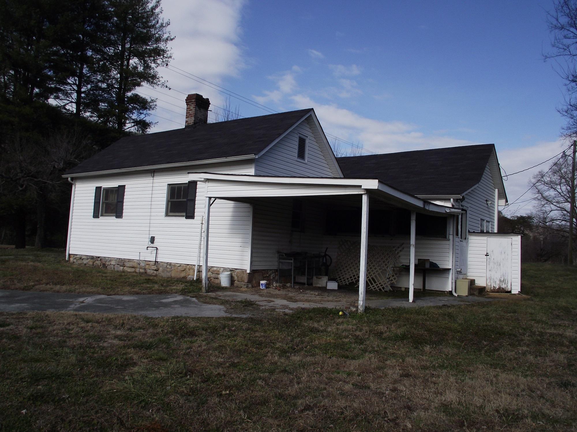 2124 Old Dunlap Road Whitwell, TN 37397 - Photo 13 of 13 Side view (2)