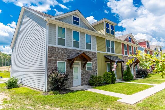 1916 Young Road Southeast Cleveland, TN 37323 - Photo 1 of 36 Front of home