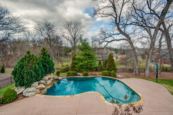 8218 Holly Road Brentwood, TN 37027 - Photo 25 of 30