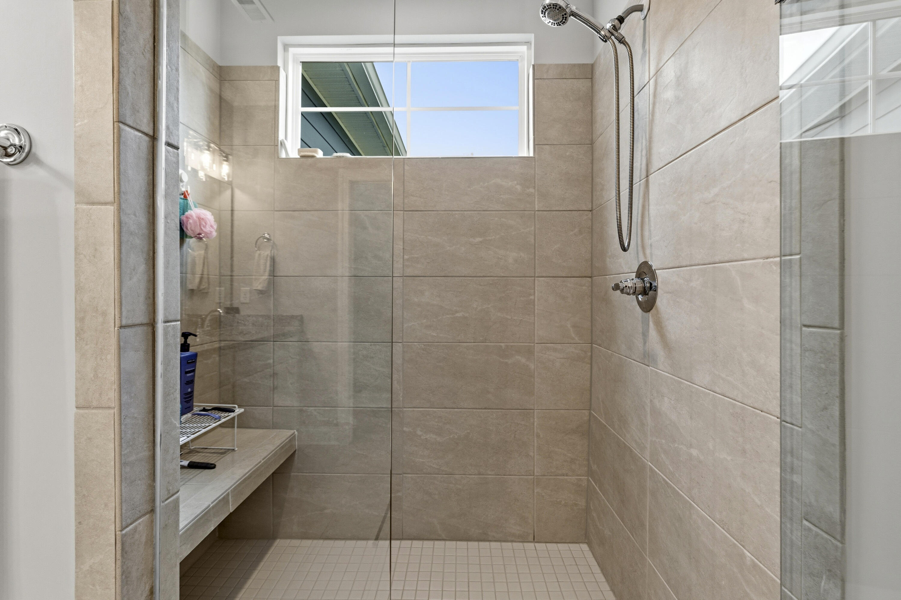 662 Sliding Home Run Chattanooga, TN 37421 - Photo 25 of 43 Primary Walkin Shower
