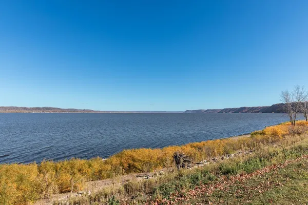 $649,000 | 900 South Lakeshore Drive, Unit 405, Lake City, MN 55041