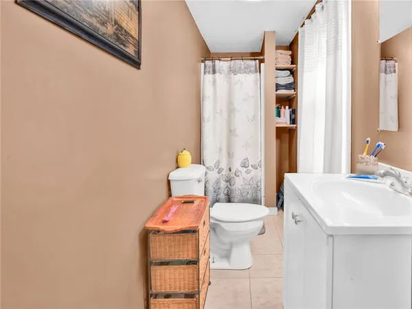 $389,900 | 28 Youngs Avenue, West Warwick, RI 02893