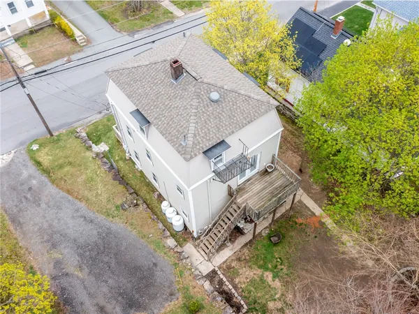$389,900 | 28 Youngs Avenue, West Warwick, RI 02893