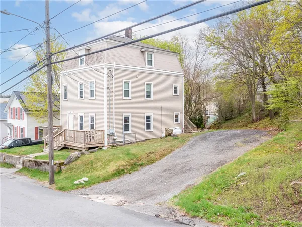 $389,900 | 28 Youngs Avenue, West Warwick, RI 02893