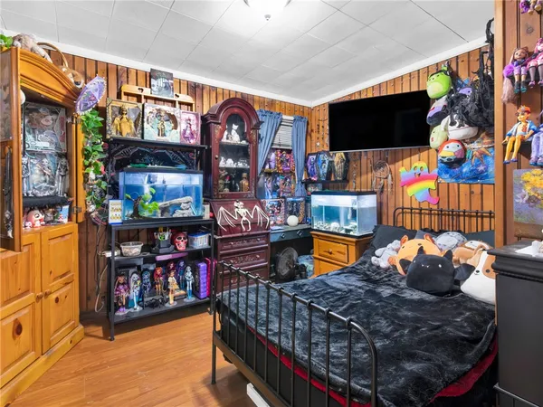 $389,900 | 28 Youngs Avenue, West Warwick, RI 02893