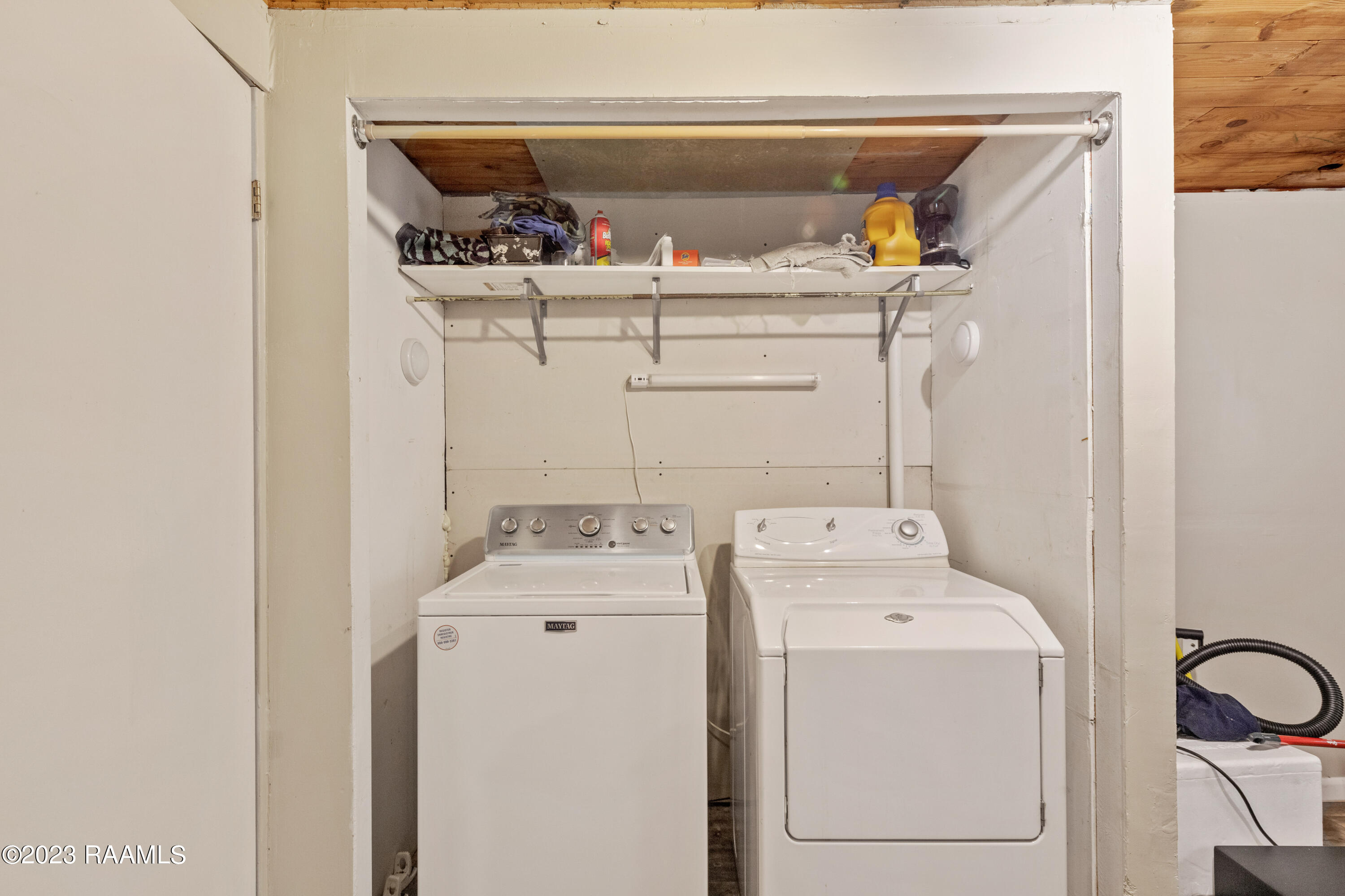 267 Ridgewood Street Lafayette, LA 70506 - Photo 16 of 23 utility wash area