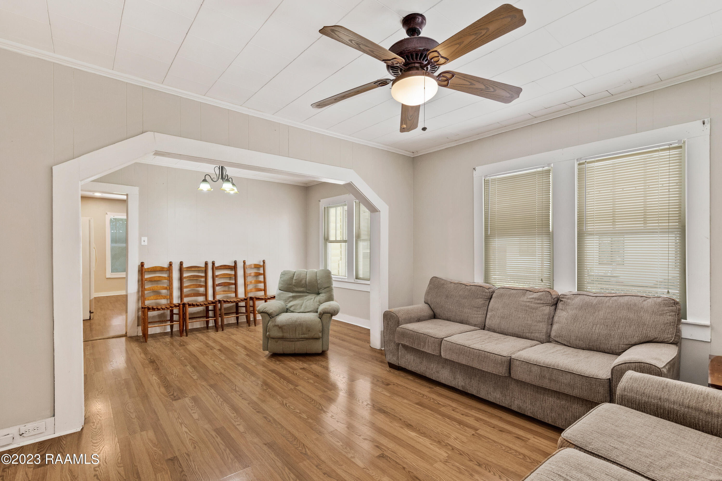 267 Ridgewood Street Lafayette, LA 70506 - Photo 4 of 23 Living to dining