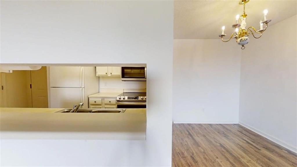 300 Johnson Ferry Road, Unit B604 Sandy Springs, GA 30328 - Photo 15 of 41