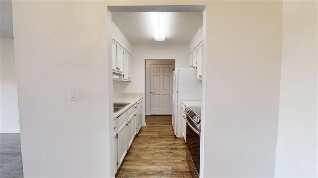 300 Johnson Ferry Road, Unit B604 Sandy Springs, GA 30328 - Photo 16 of 41