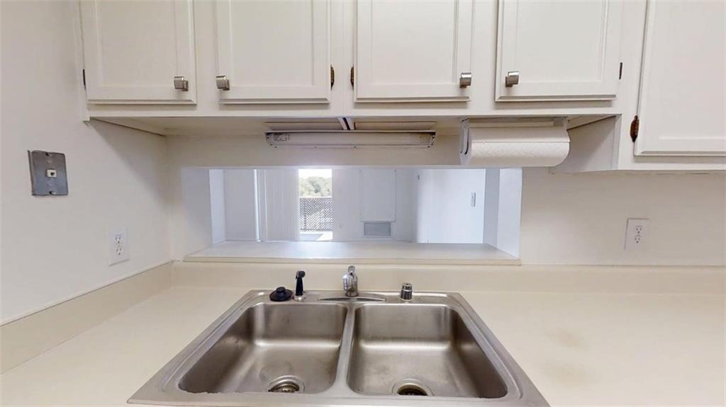 300 Johnson Ferry Road, Unit B604 Sandy Springs, GA 30328 - Photo 17 of 41