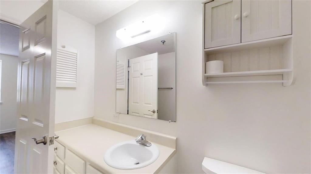 300 Johnson Ferry Road, Unit B604 Sandy Springs, GA 30328 - Photo 24 of 41