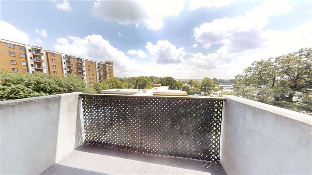 300 Johnson Ferry Road, Unit B604 Sandy Springs, GA 30328 - Photo 32 of 41