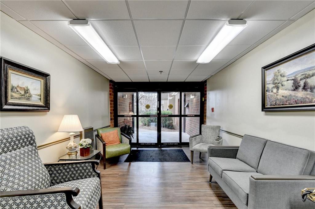 300 Johnson Ferry Road, Unit B604 Sandy Springs, GA 30328 - Photo 36 of 41