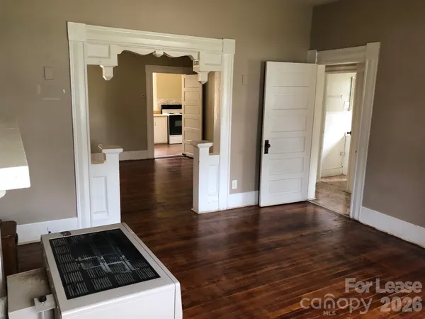 $1,050 | 656 East Sharpe Street, Statesville, NC 28677