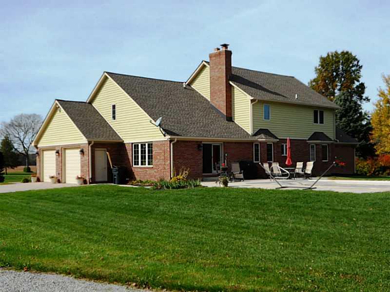 10513 North Barnard Road Pendleton, IN 46064 - Photo 2 of 24