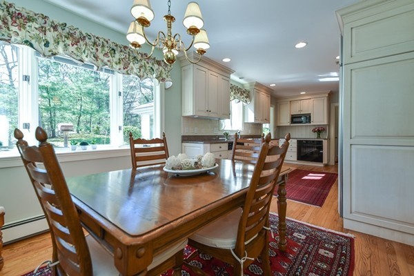 29 Greylock Road Wellesley, MA 02481 - Photo 11 of 26