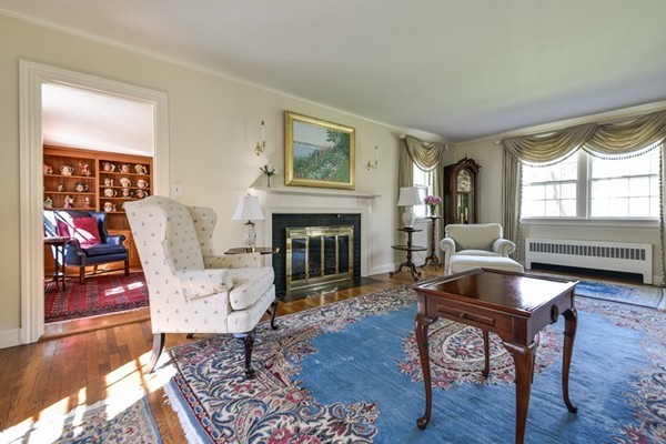 29 Greylock Road Wellesley, MA 02481 - Photo 6 of 26