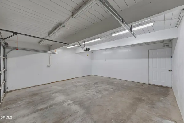 $555,000 | 160 West Fiesta Green, Port Hueneme, CA 93041