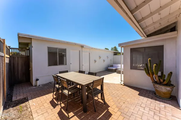 $555,000 | 160 West Fiesta Green, Port Hueneme, CA 93041