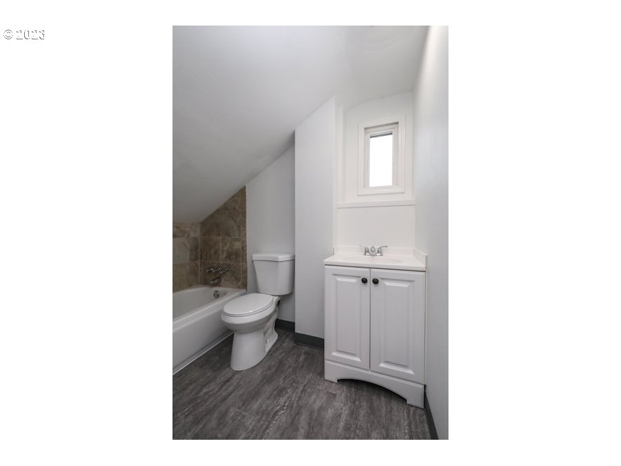 3538 Columbia Heights Road Longview, WA 98632 - Photo 10 of 14 Gallery Image 10