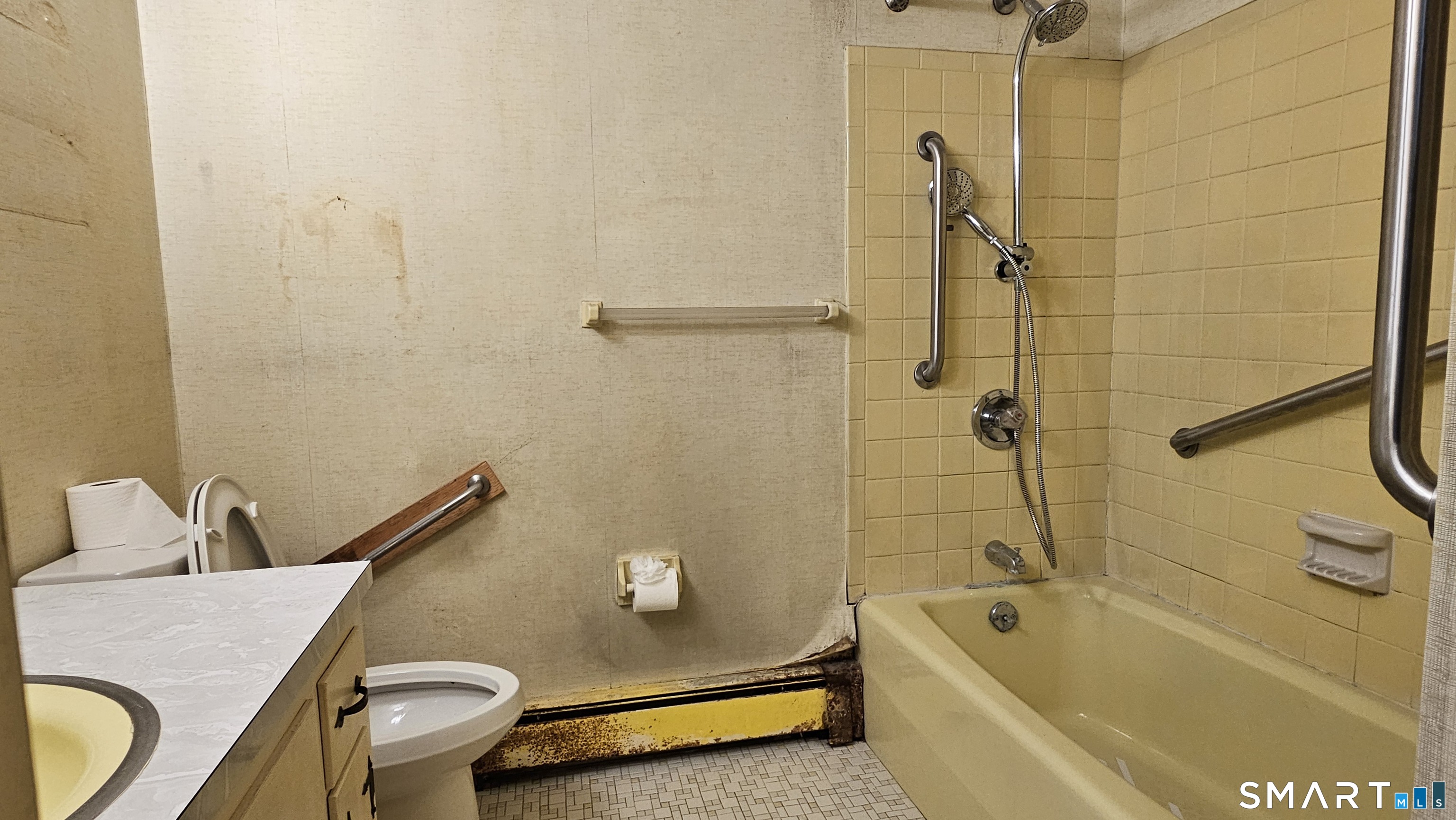 121 Hoskins Road Simsbury, CT 06070 - Photo 18 of 33