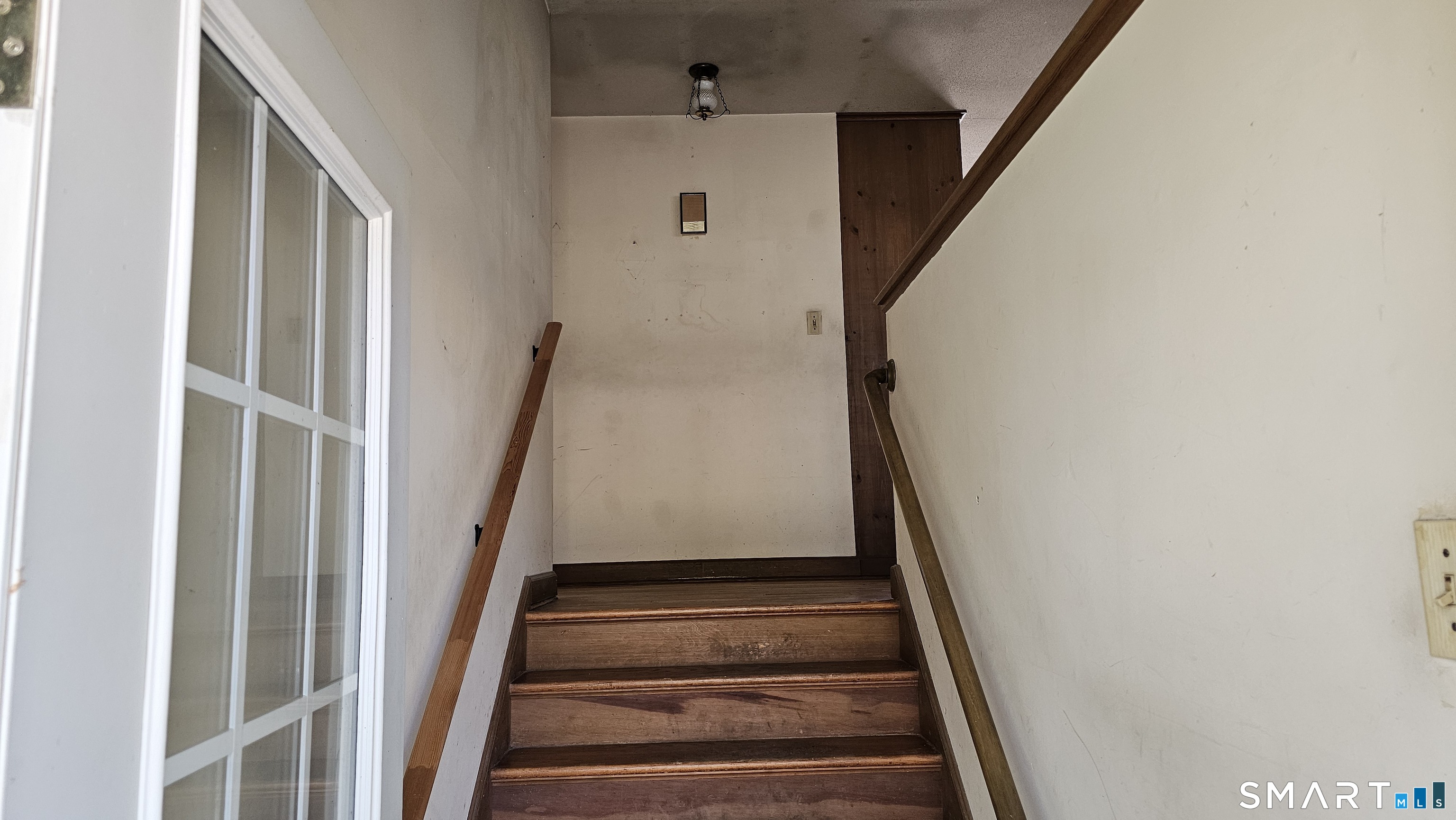 121 Hoskins Road Simsbury, CT 06070 - Photo 27 of 33