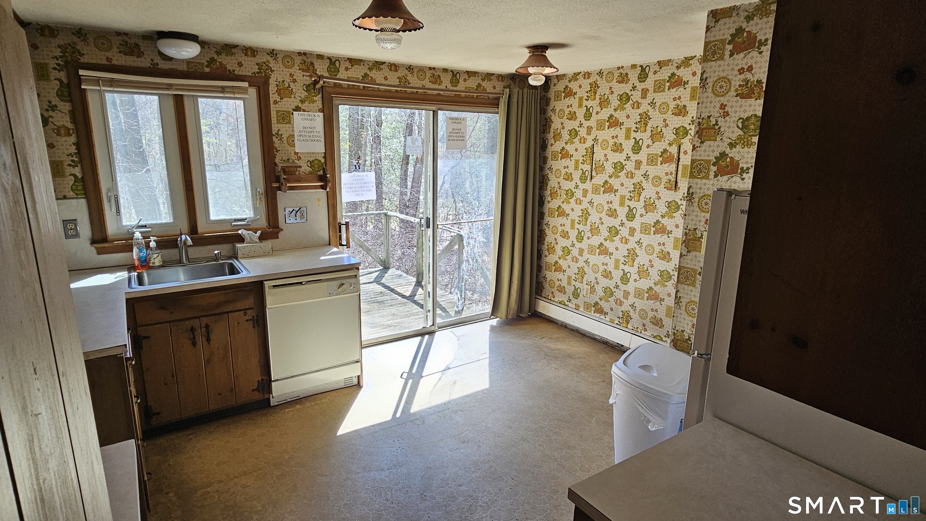 121 Hoskins Road Simsbury, CT 06070 - Photo 28 of 33