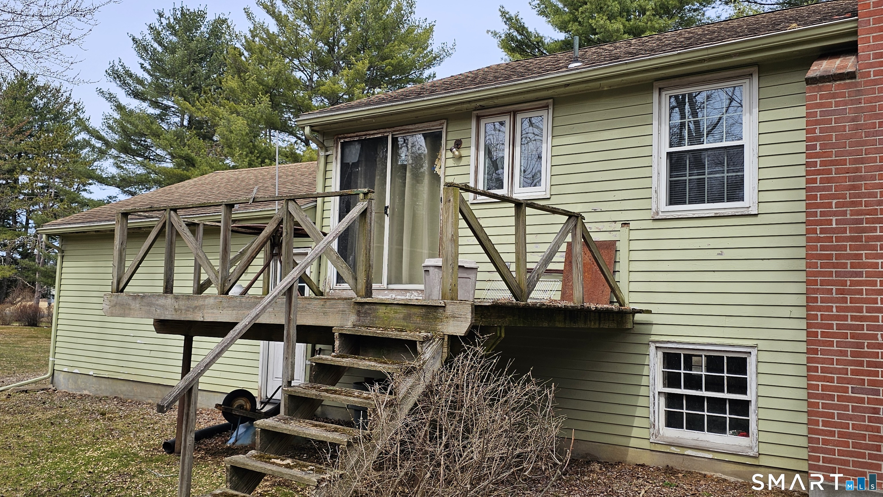 121 Hoskins Road Simsbury, CT 06070 - Photo 6 of 33