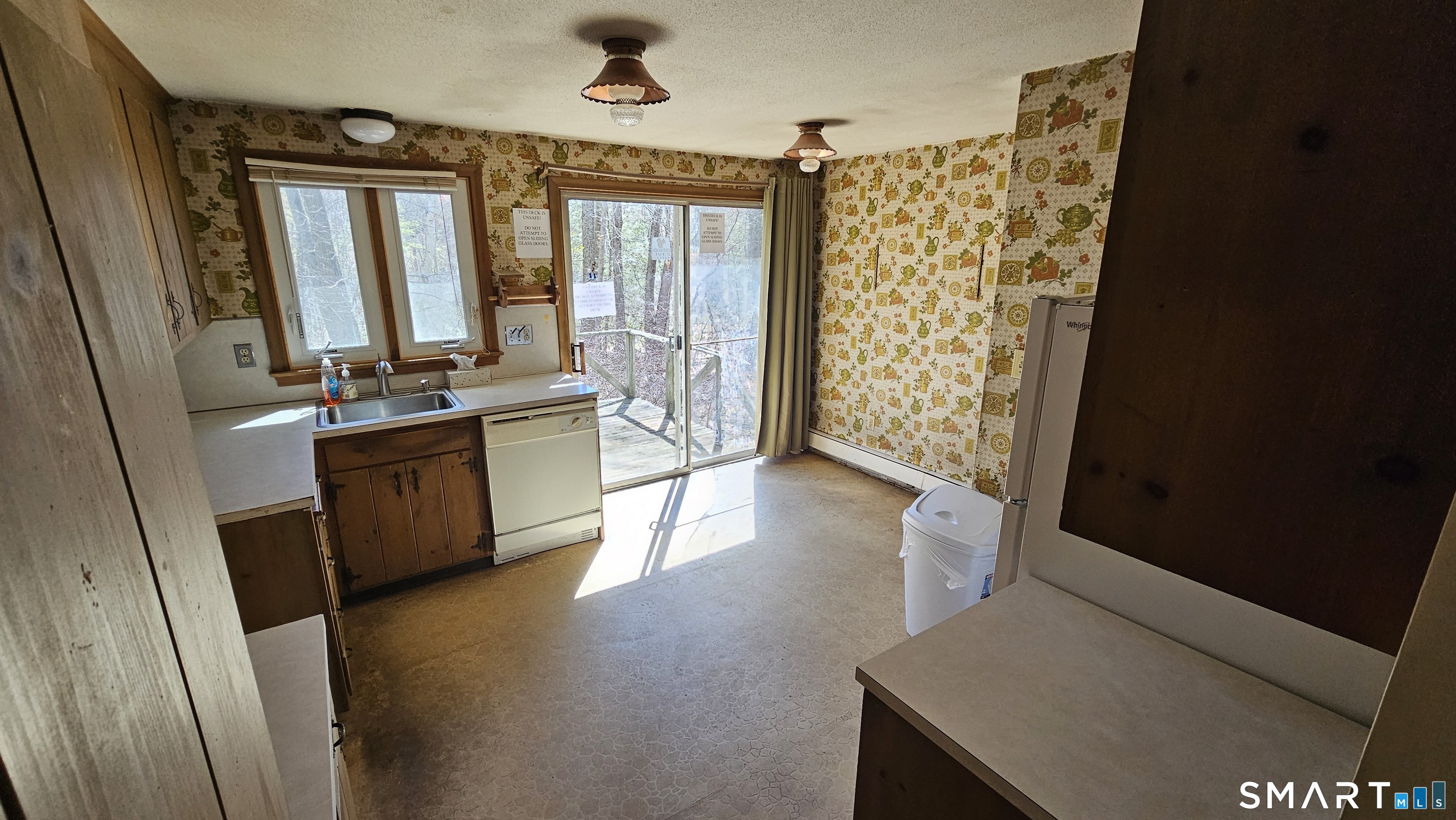 121 Hoskins Road Simsbury, CT 06070 - Photo 10 of 33