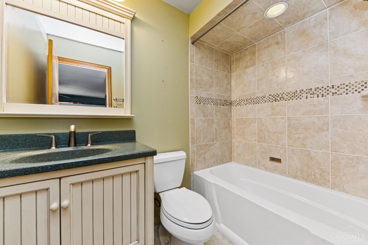 1054 8 Mile Road Cincinnati, OH 45255 - Photo 22 of 40