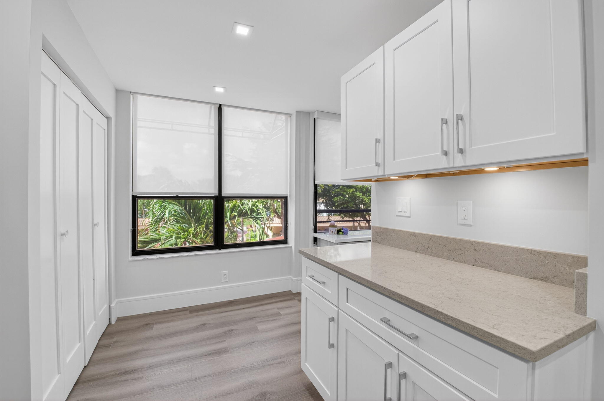 7225 Promenade Drive, Unit 302 Boca Raton, FL 33433 - Photo 20 of 51 kitchen