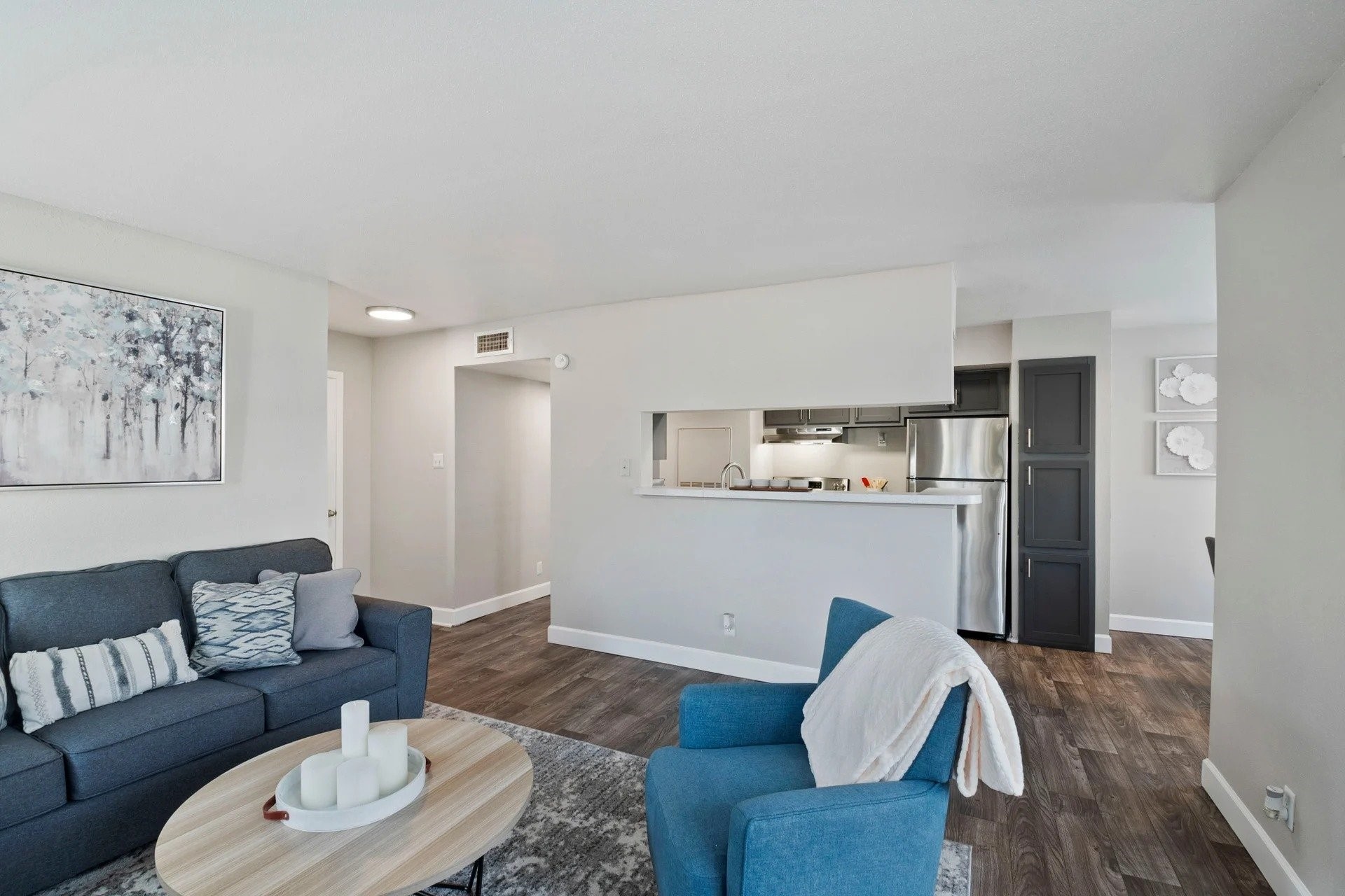 501 Pelham Drive Columbia, SC 29209 - Photo 15 of 23 a living room with furniture and a wooden floor