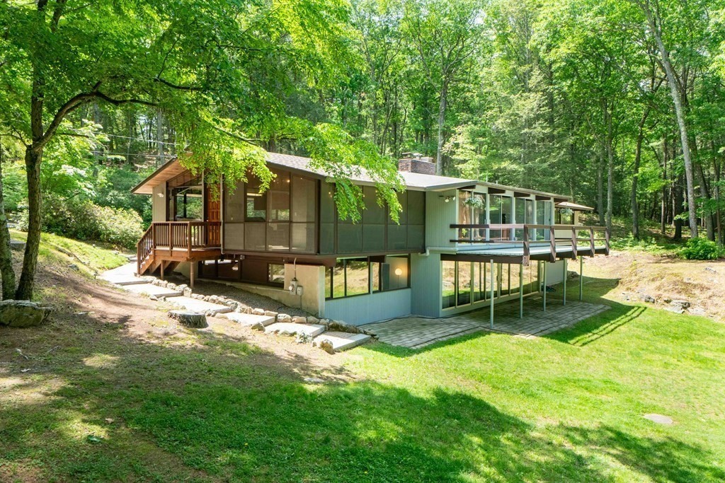 17 Stonehedge Road Lincoln, MA 01773 - Photo 42 of 42 Gallery Image 42