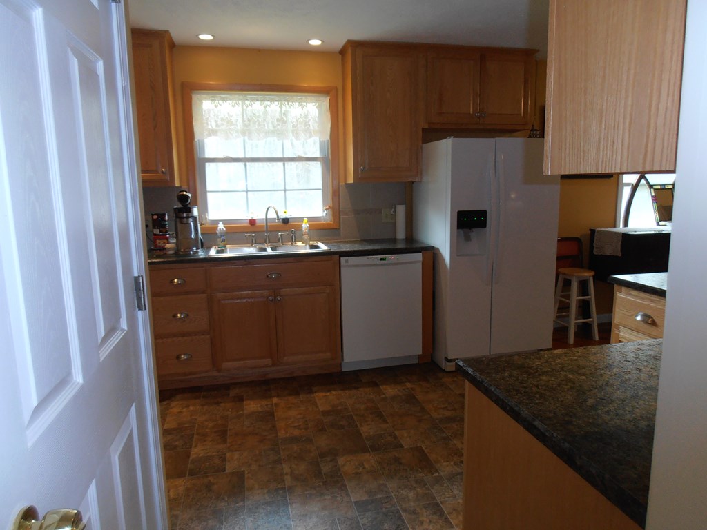 131 Miller Road Franklin, PA 16323 - Photo 12 of 38