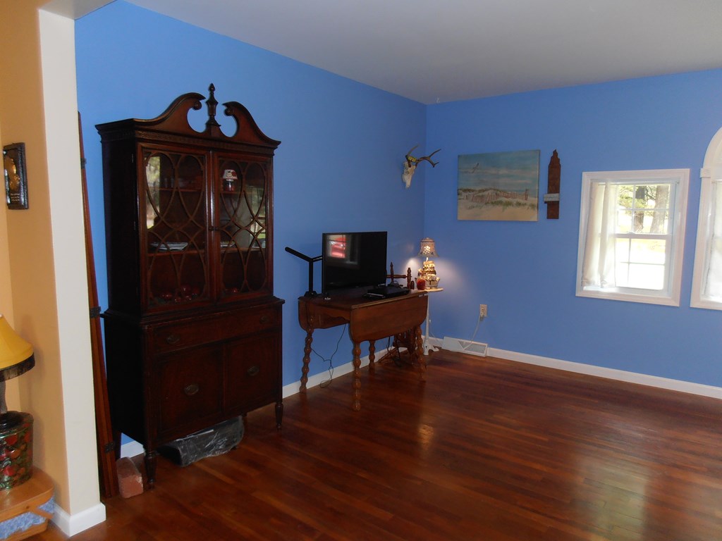 131 Miller Road Franklin, PA 16323 - Photo 7 of 38