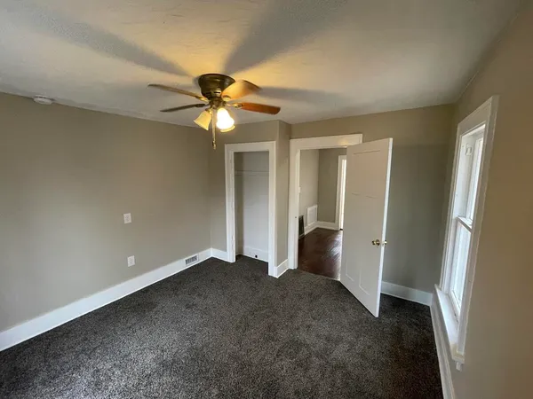$139,900 | 925 South Holmes Street, Lansing, MI 48912